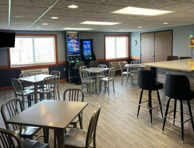 AmericInn by Wyndham Manitowoc hotel detail image 2