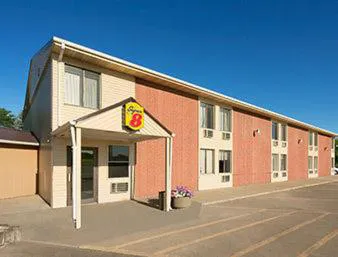 Super 8 by Wyndham Redfield hotel detail image 1