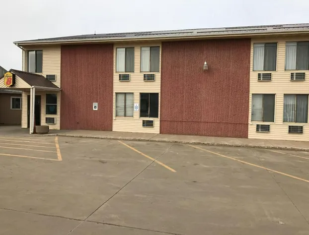 Super 8 by Wyndham Redfield hotel detail image 4