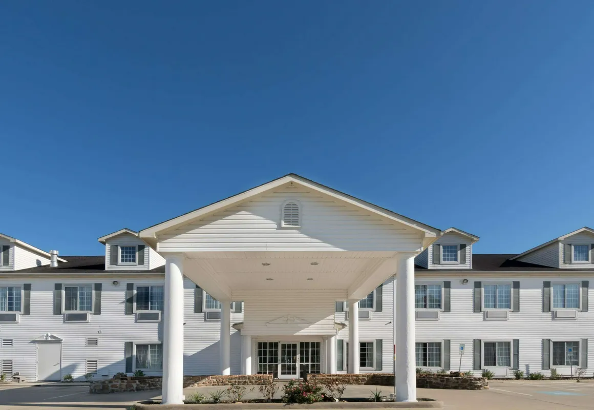 Super 8 by Wyndham Kountze Big Thicket Nat'l Pres Area hotel hero