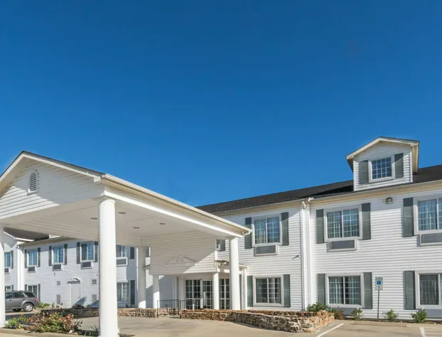 Super 8 by Wyndham Kountze Big Thicket Nat'l Pres Area hotel detail image 1