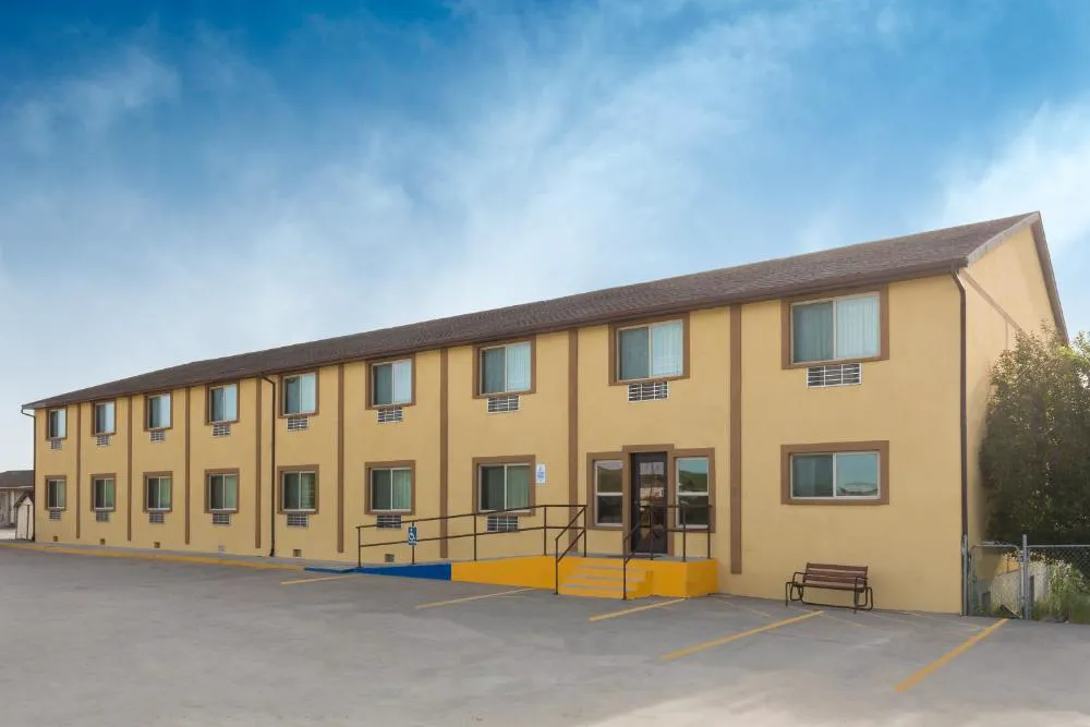 Super 8 by Wyndham Diamondville Kemmerer hotel hero