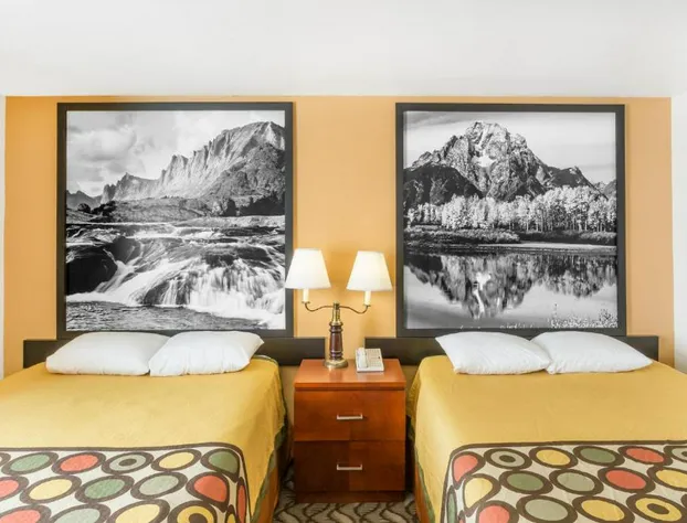 Super 8 by Wyndham Diamondville Kemmerer hotel detail image 4