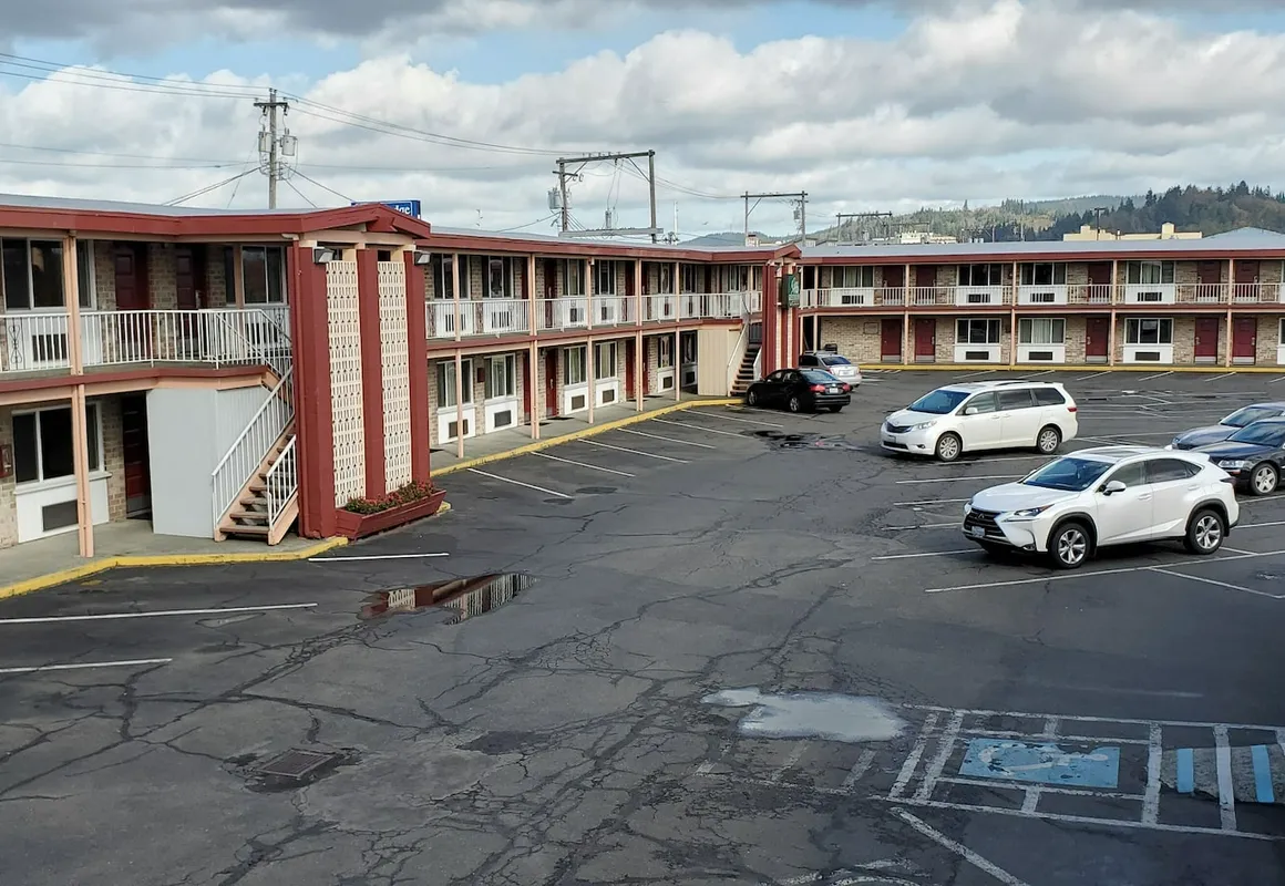 Olympic Inn & Suites hotel hero