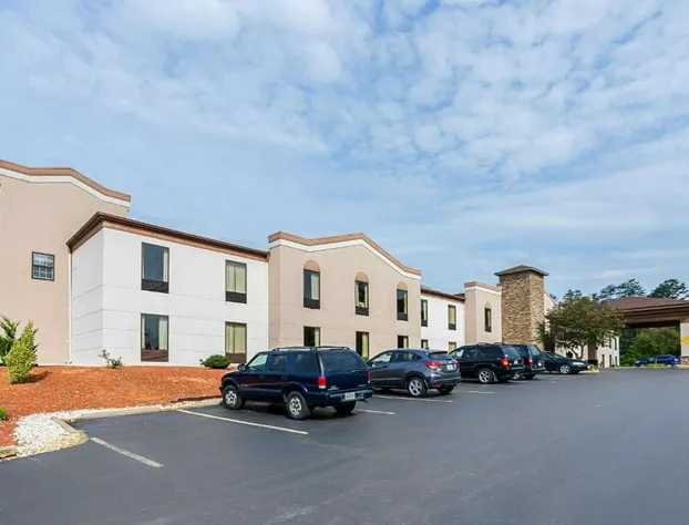 Quality Suites Altavista - Lynchburg South hotel detail image 2