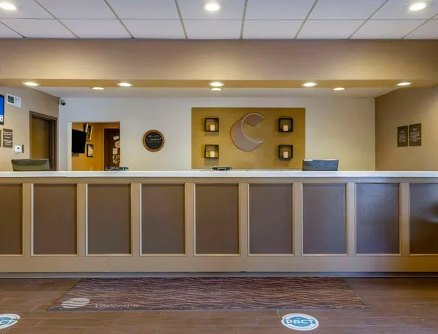 Comfort Inn & Suites Raphine - Lexington near I-81 and I-64 hotel detail image 4