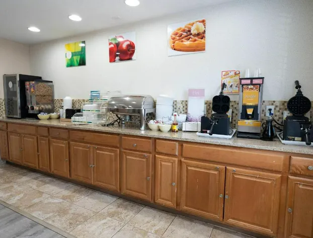 Quality Inn & Suites Sun Prairie Madison East hotel detail image 4