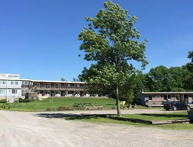 Muskey's Landing Resort hotel detail image 1