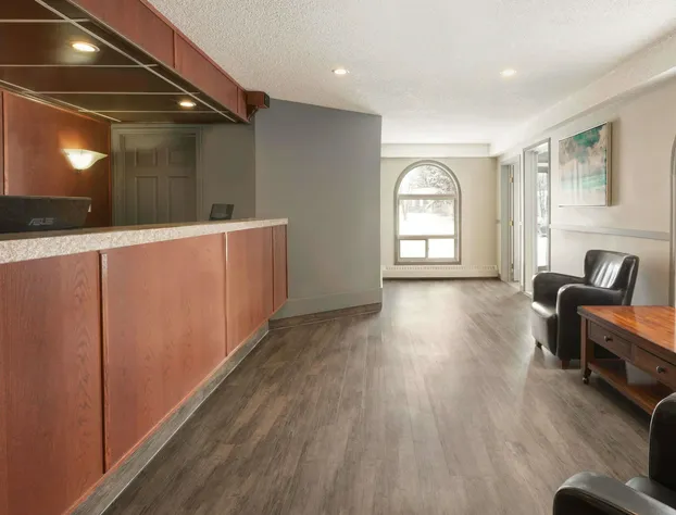 Travelodge by Wyndham Edmonton Airport hotel detail image 1