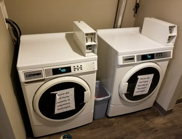 Travelodge by Wyndham Edmonton Airport hotel detail image 3