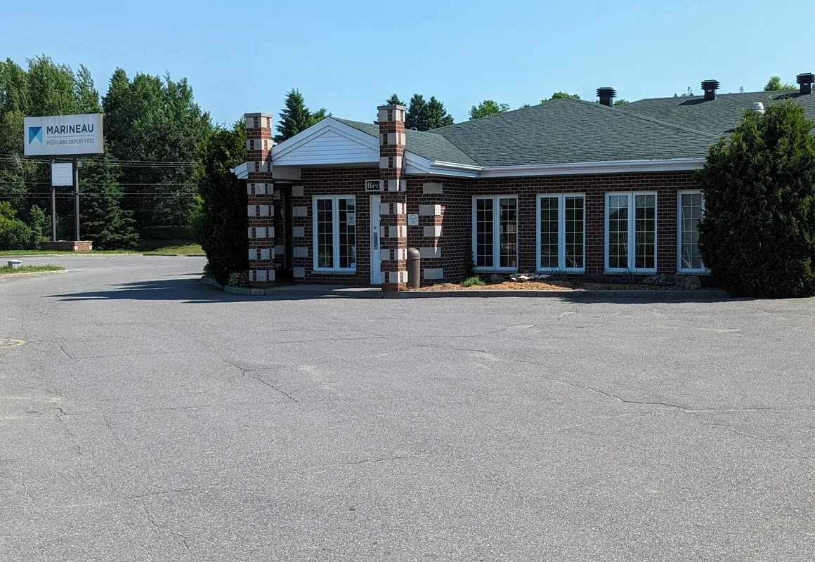 Hotel Marineau Shawinigan hotel hero