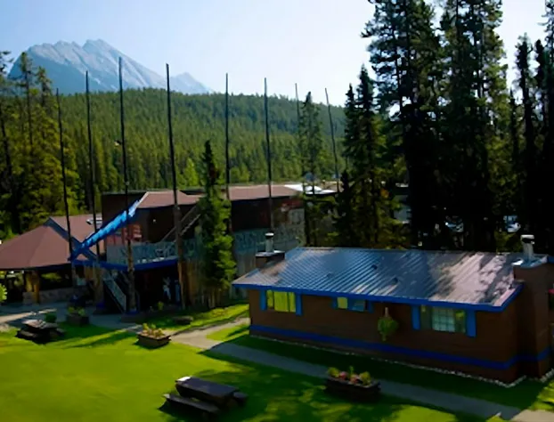 Sunwapta Falls Rocky Mountain Lodge hotel detail image 1