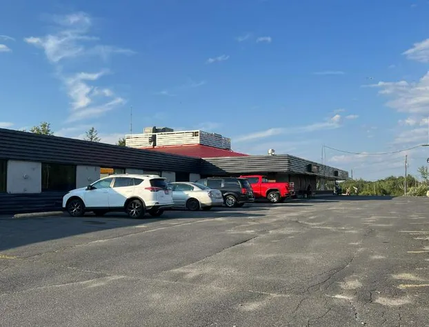 Lively Inn & Suites hotel detail image 1