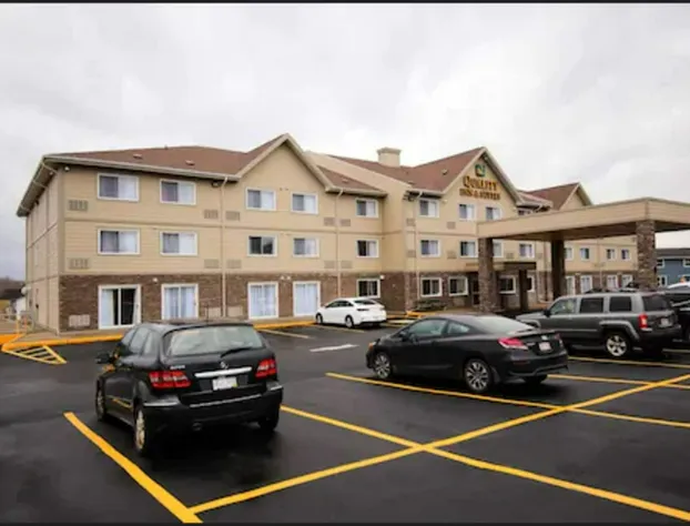 Quality Inn & Suites Bathurst hotel detail image 1