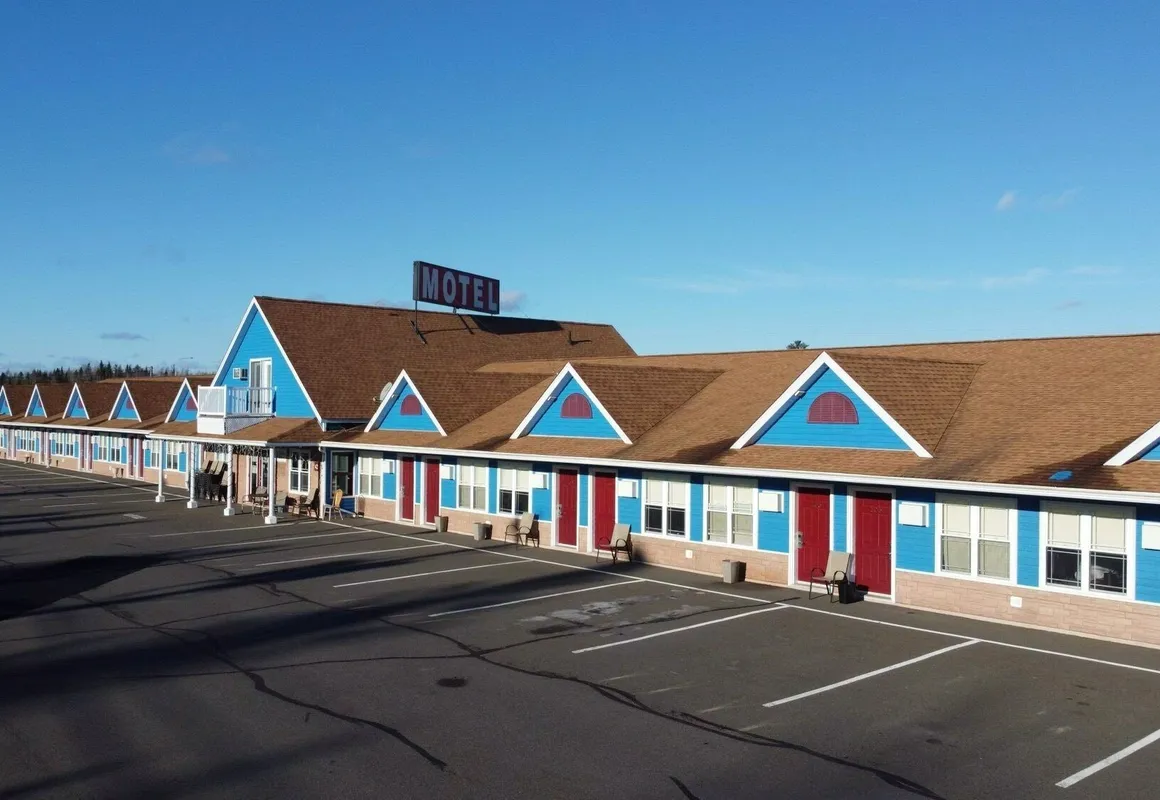 Travelodge by Wyndham Fredericton hotel hero