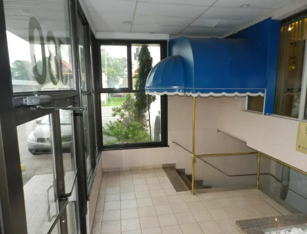 L'Auberge de l'Aeroport Inn hotel detail image 1