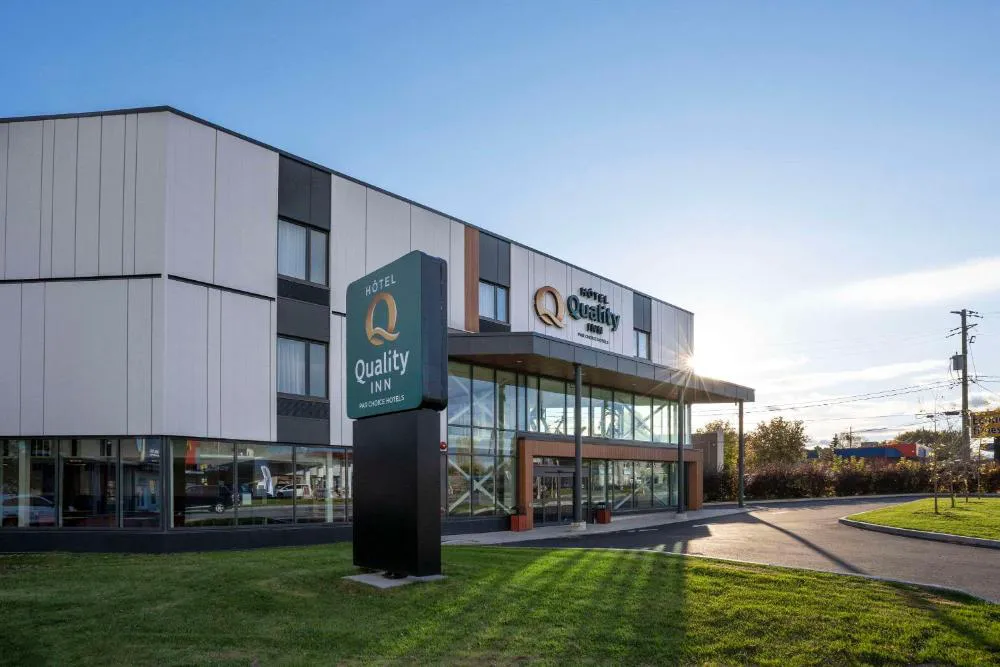 Quality Inn hotel hero