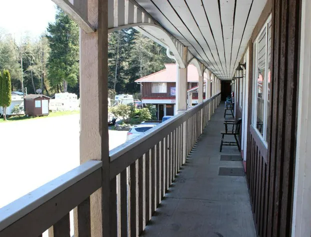 Pioneer Inn by the River hotel detail image 2