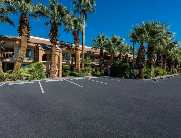 Quality Inn Saint George South Bluff hotel detail image 4