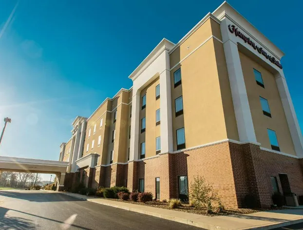 Hampton Inn & Suites Effingham hotel detail image 2