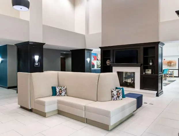 Hampton Inn & Suites Effingham hotel detail image 4