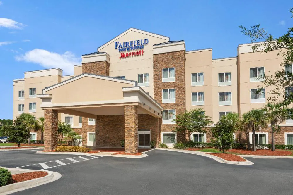 Fairfield Inn & Suites Jacksonville West/Chaffee Point hotel hero