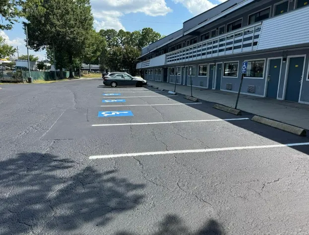 Days Inn by Wyndham Charlotte University hotel detail image 1