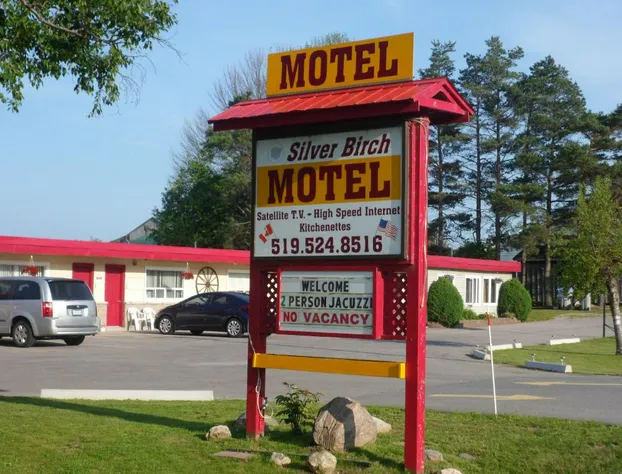 Silver Birch Motel hotel detail image 1