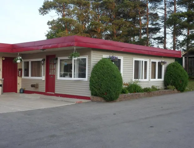 Silver Birch Motel hotel detail image 4