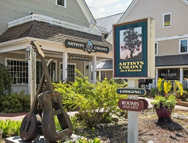 Artists Colony Inn hotel detail image 1