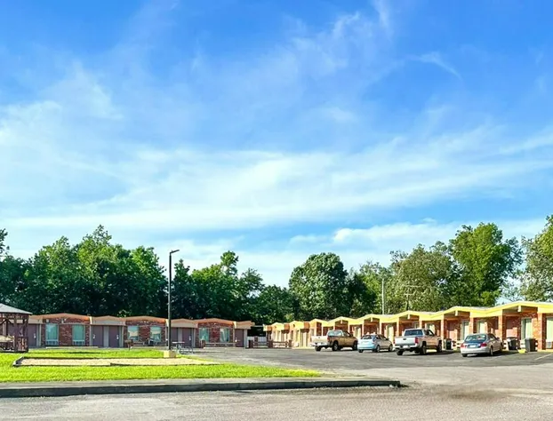 OYO Hickory House Inn hotel detail image 1