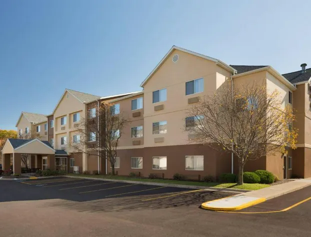 Fairfield Inn & Suites Youngstown Boardman/Poland hotel detail image 1