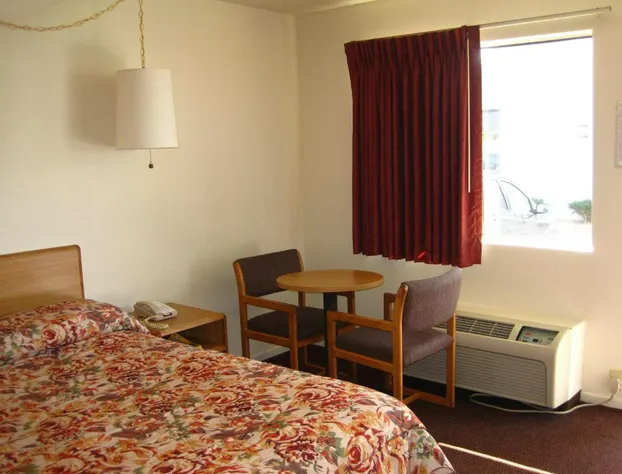 E-Z 8 Motel Old Town hotel detail image 4