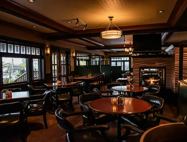 Salt Spring Inn hotel detail image 3