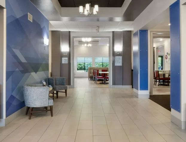 Holiday Inn Express and Suites Newton by IHG hotel detail image 3