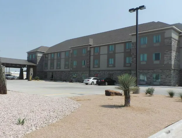 Baymont by Wyndham Andrews TX hotel detail image 1