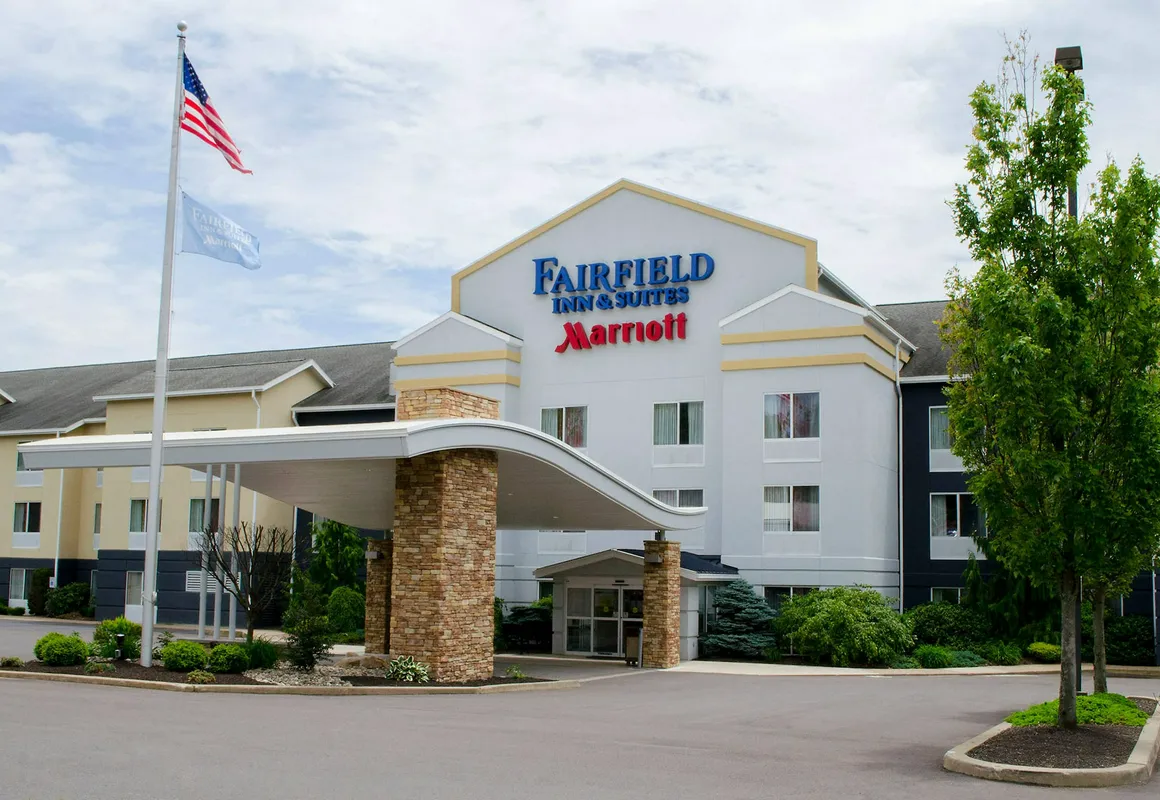 Fairfield Inn & Suites by Marriott Hazleton hotel hero