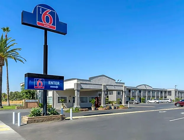 Studio 6 Suites Madera, California - Yosemite hotel detail image 1