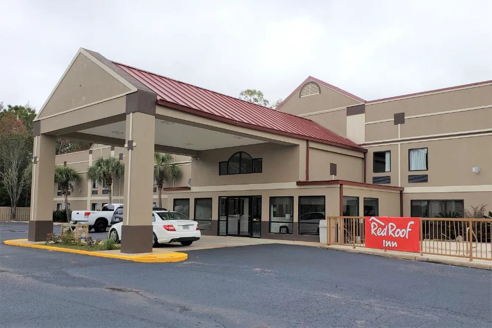 Red Roof Inn Moss Point hotel hero