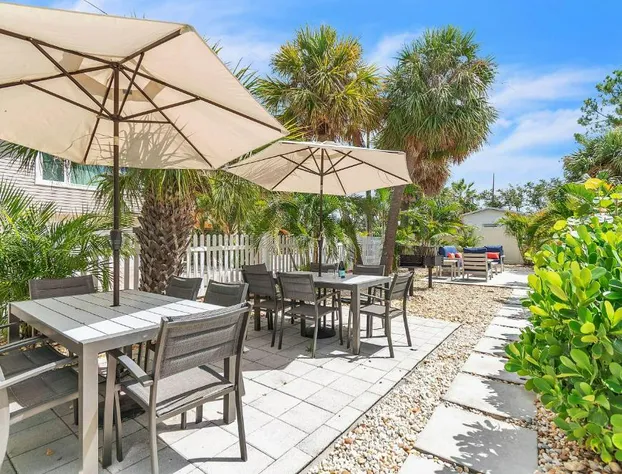 The Bungalows hotel detail image 4