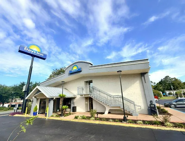 Days Inn by Wyndham Tallahassee University Center hotel detail image 1