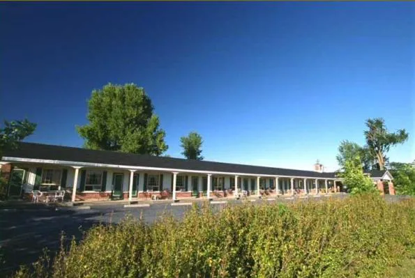 Auberge Motel Le Pigeonnier hotel hero