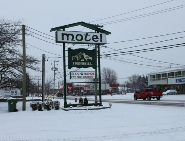 Auberge Motel Le Pigeonnier hotel detail image 1