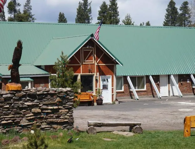 Eagle Crater Lake Inn hotel detail image 3