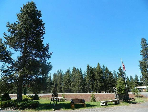 Eagle Crater Lake Inn hotel detail image 2