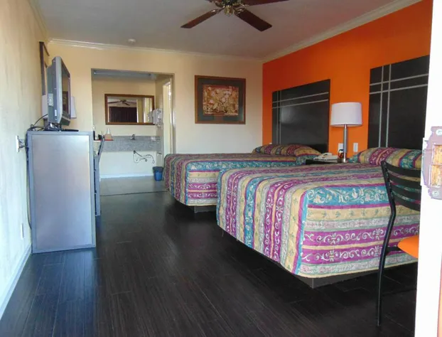 The Heart of Texas Motel hotel detail image 2