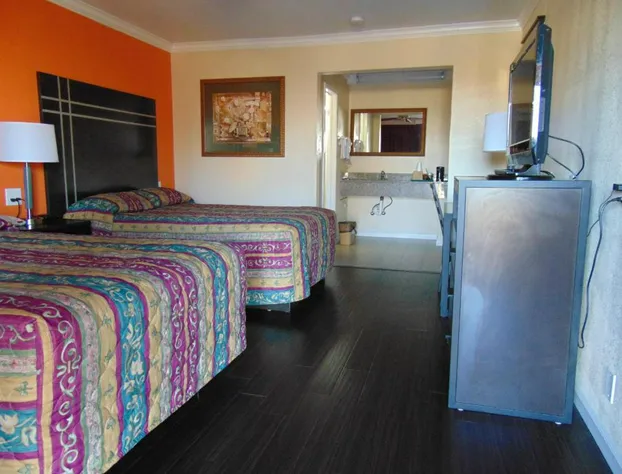 The Heart of Texas Motel hotel detail image 3