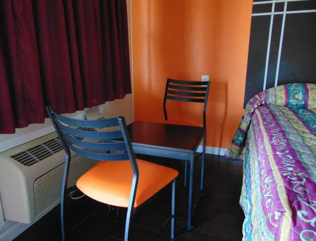 The Heart of Texas Motel hotel detail image 3