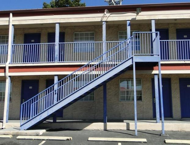Deluxe Inn hotel detail image 3