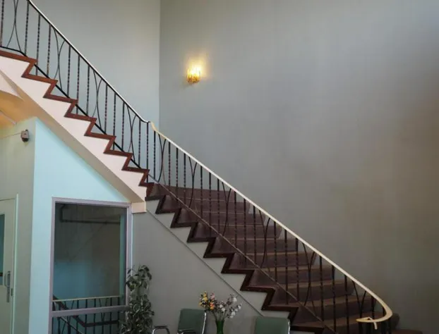 The New Cavalier Inn hotel detail image 1
